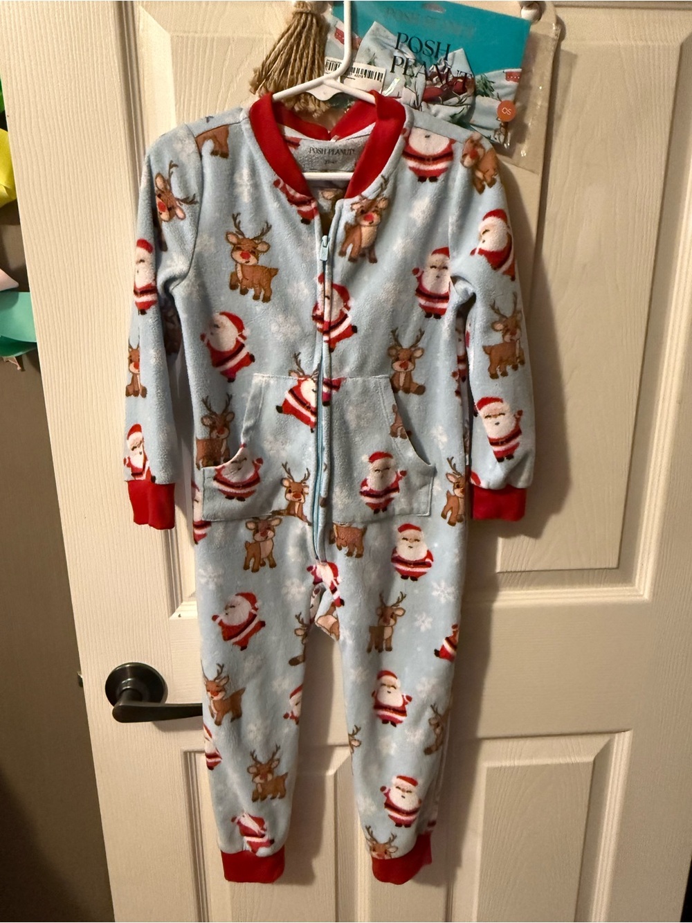 Posh peanut "Pere Noel" Christmas zippy fleece
Size 3/4Y